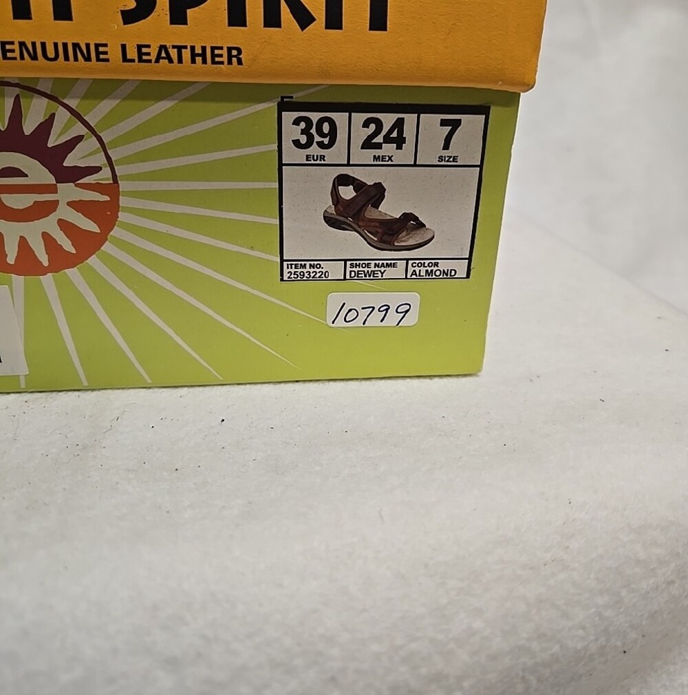 Earth Spirit Comfort Trek Brown Adjustable Strap Women's Sandals Sz 7 - Picture 8 of 8